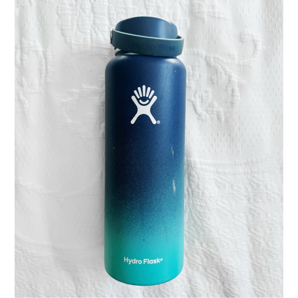 Hydro Flask Ombre 40 oz Wide Mouth Bottle